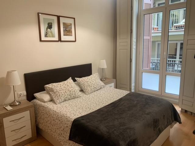 Rosa 2 Bedrooms In City Center Málaga Kültér fotó