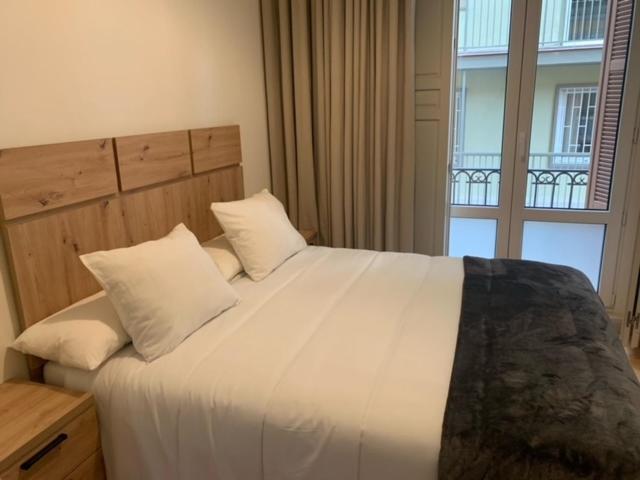 Rosa 2 Bedrooms In City Center Málaga Kültér fotó